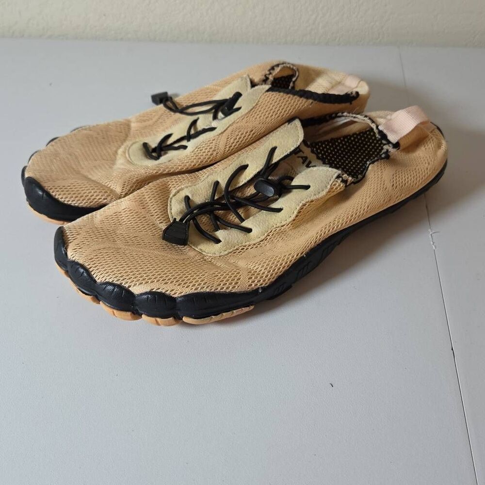 Hiitave Women's Quick Dry Mesh Toggle Lace Up Barefoot Water Shoes Beige Sz 9.5